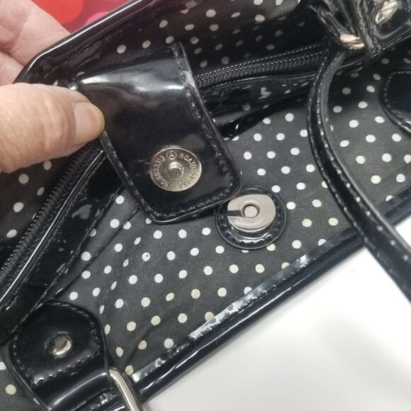 Beautiful three piece nylon LULU BY LILU GUINNESS TOTE BAG. PURPLE PINK. - Picture 12 of 16